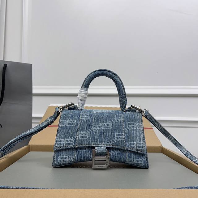 Exclusive Background_Actual Product Photos Small Size Denim Silk-Printed Blue Si
