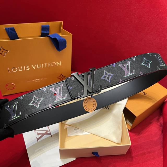 Lv Italian Imported Top-Grain Embossed Leather With A Plain Weave Base, Paired W