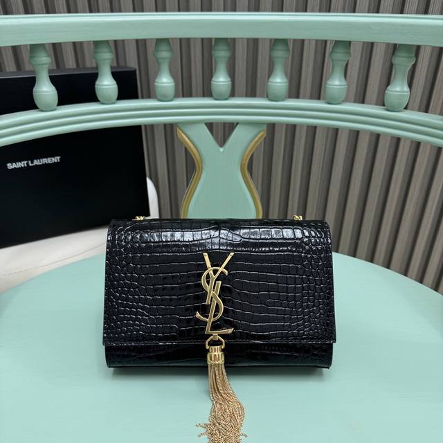 Full Set Packaging! Kate Small Crocodile-Textured Fringe Bag, Classic Design Pai