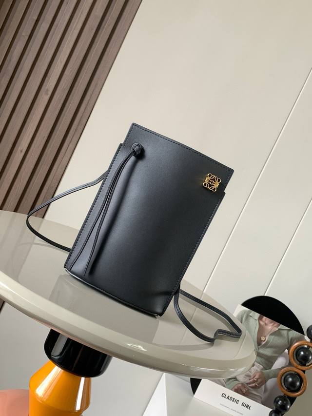 Authentic-Grade Dice Pocket Leather Dice Phone Bag, Imported From The Original F