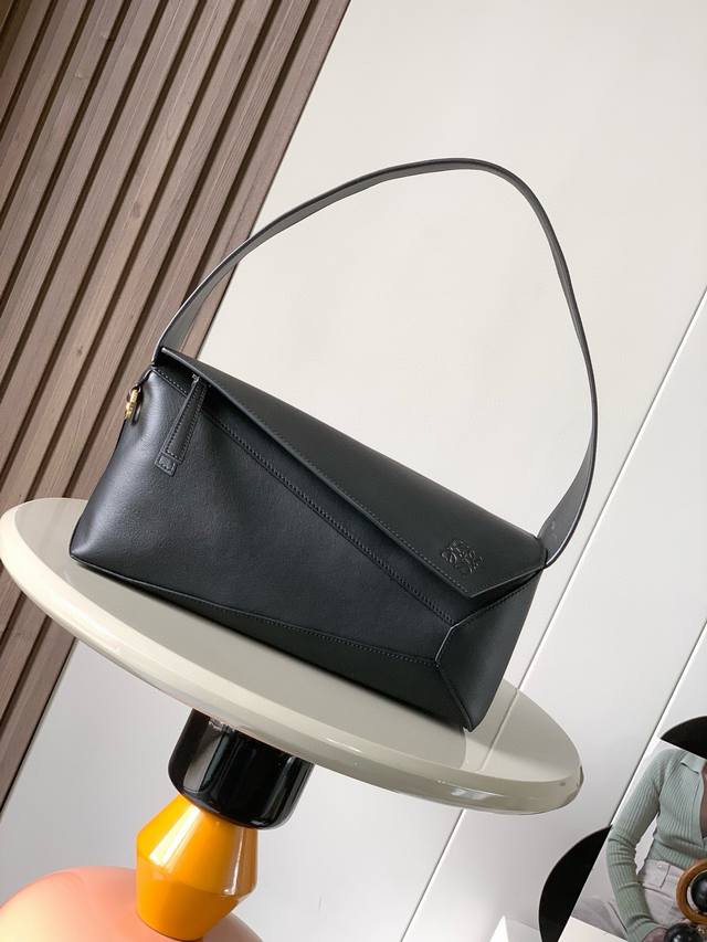 Genuine Leather New Puzzle Hobo Is A Soft And Elegant Short-Style Napa Leather S