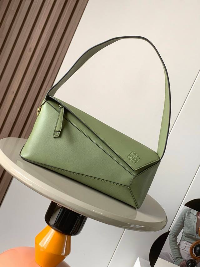 Genuine Leather New Puzzle Hobo Is A Soft And Elegant Short-Style Napa Leather S