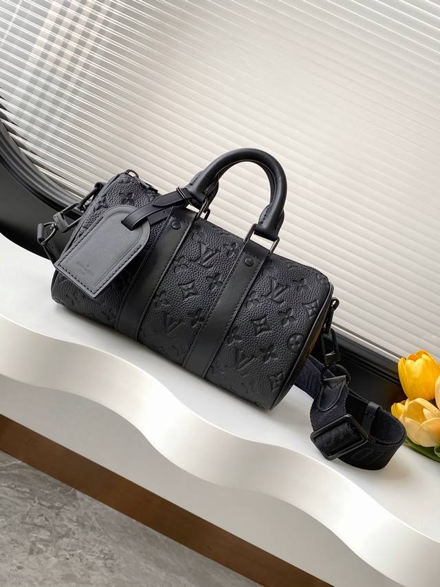 Dynamic Encryption Chip Top-Tier Authentic Replica Enhanced Edition M20900 Black