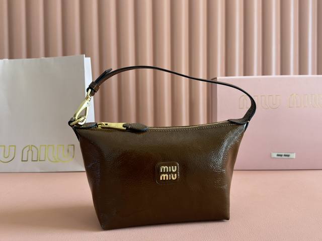 Comes With Full Counter Packaging, 5Ne841, New Oil-Waxed Leather Lunch Box Bag,