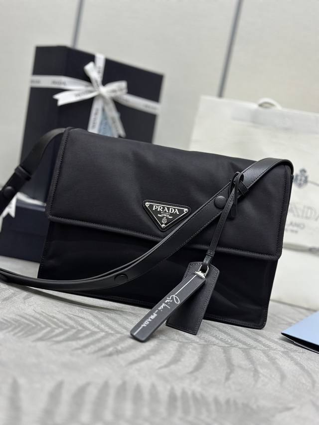 Best-Selling Cini Messenger Bag Small 1Bd255 This Shoulder Bag Is Uniquely Craft