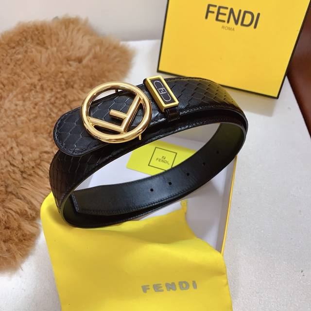 Authentic Packaging Fendi Fendi Authentic Synchronized High-End Goods, Double-Si