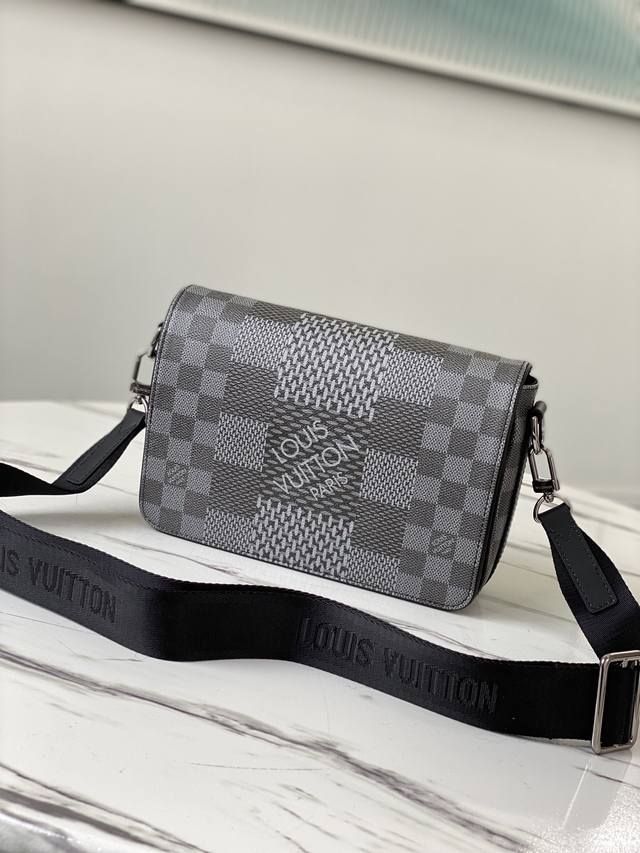Top-Grade Authentic N50013 Graphite This Studio Messenger Bag Is Crafted From Da