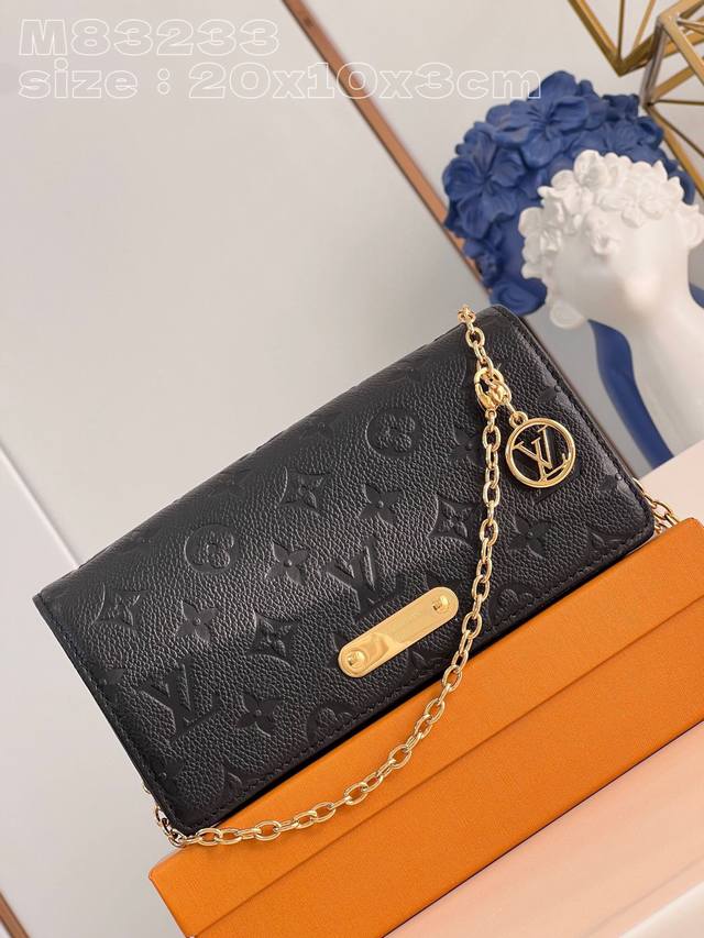 Top-Grade Authentic Piece, Exclusive Real-Life Photos. The M83233 Black Wallet O