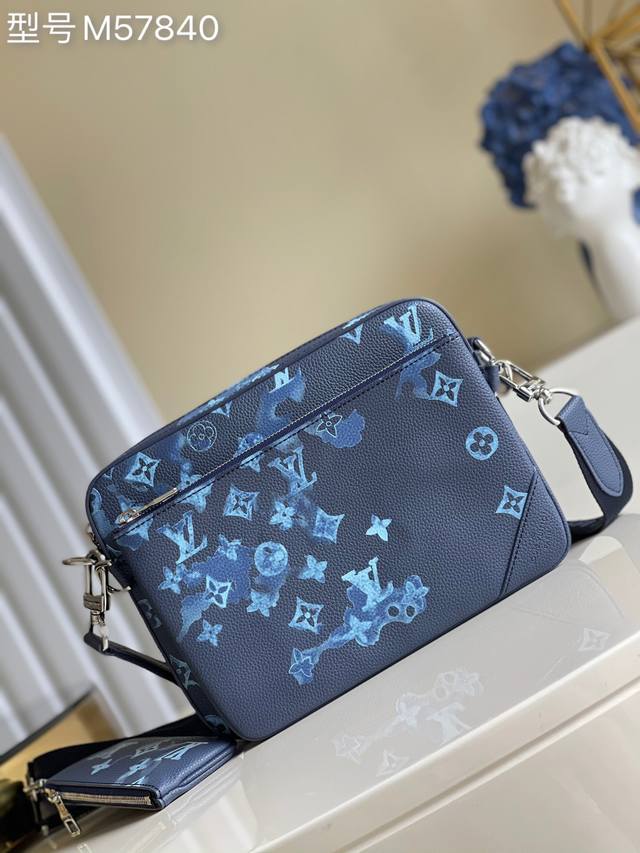 Top-Tier Authentic Single Piece, Exclusive Real-Life Photos M57840 Blue Full-Lea