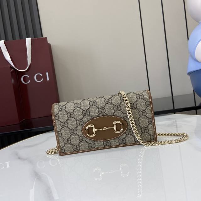 Comes With A Full Set Of Original Green Box Packaging. Creative Director Sabato