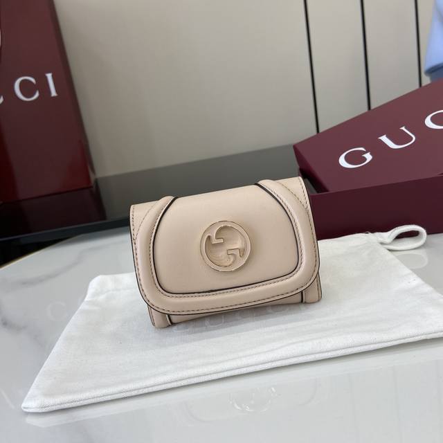 Comes With Full Original Factory Packaging. New Arrival. The Circular Interlocki