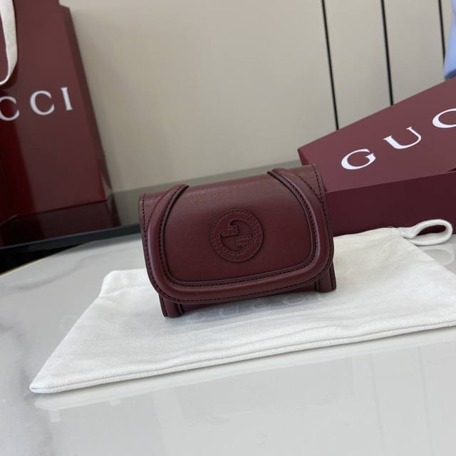Comes With Complete Original Factory Packaging. New Arrival. The Circular Interl