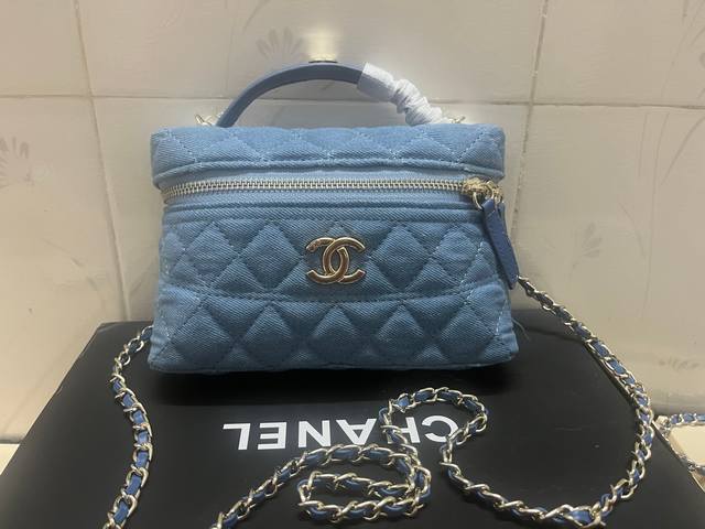 Denim Gold Buckle 25C Spring New Arrival A P5890 Elegant And Compact Chain-Handl