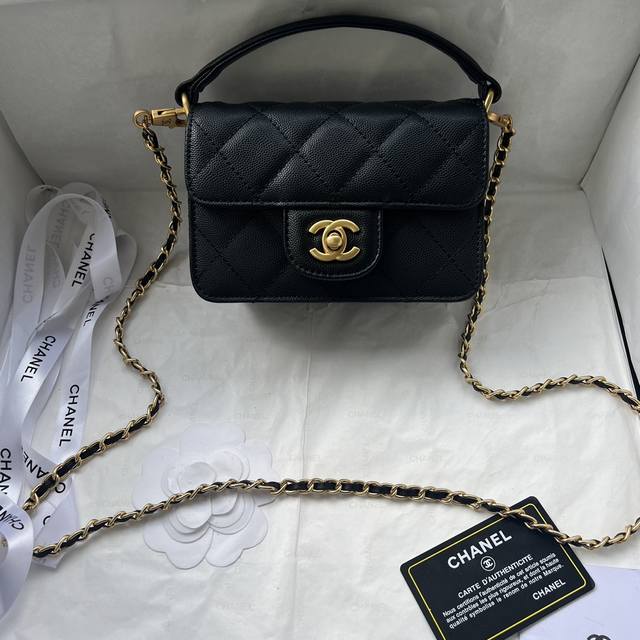 Chanel 24K Autumn/Winter New Arrival In Large, Medium, And Small Sizes. The Uniq