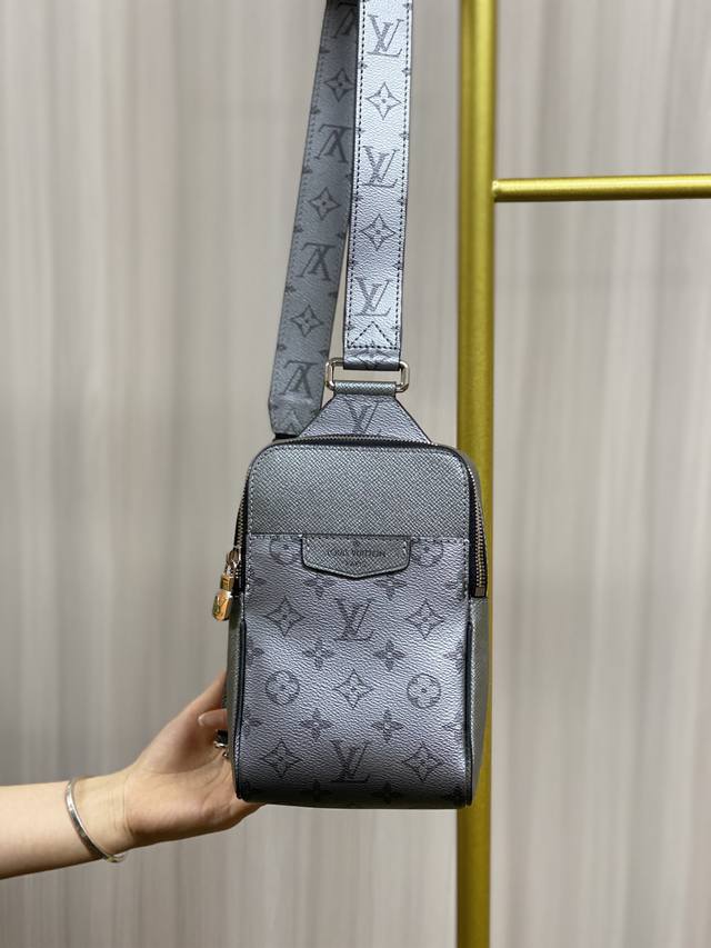 Top-Tier Original M30833 Gray Taigarama Series Outdoor Shoulder Bag Crafted From