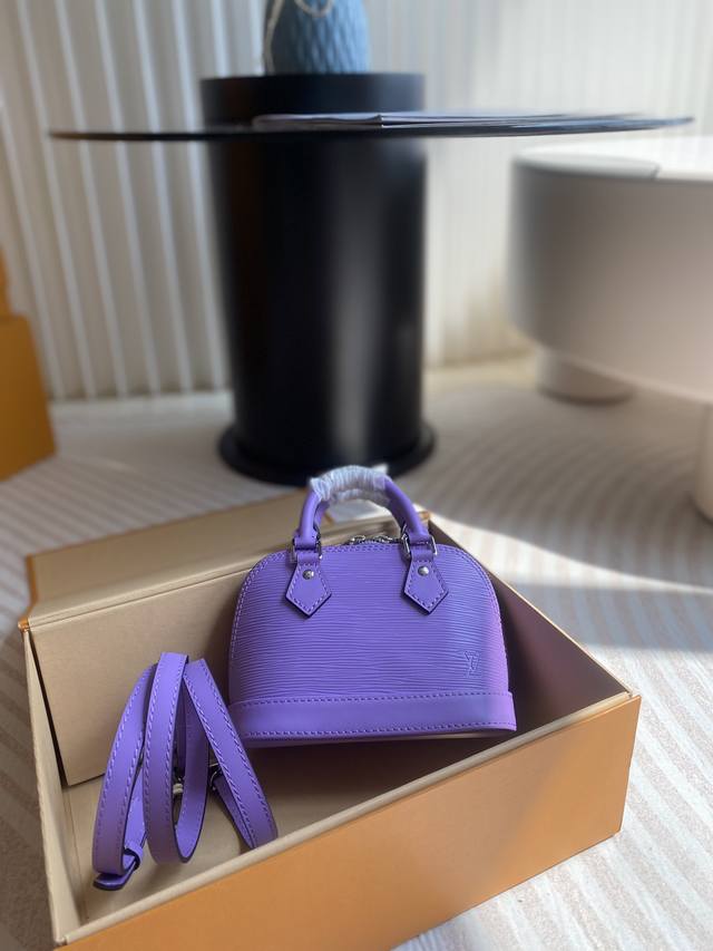 Top-Tier Original Nano Alma Handbag M81945 Purple Nano Alma Handbag M82402 Is A