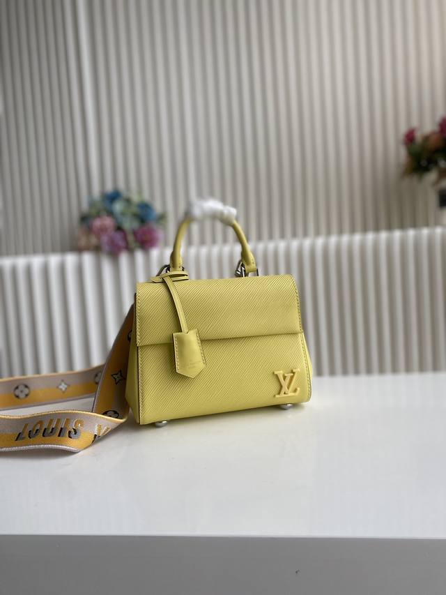Top-Tier Authentic Cluny Mini Handbag M58928 Chick Yellow This Cluny Mini Handba