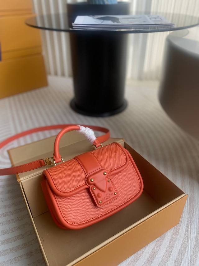 Top-Tier Authentic Hide And Seek Handbag M22724 Orange This Hide & Seek Handbag