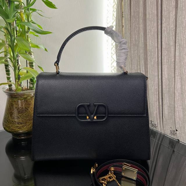 Full Set Packaging Model: 1082L Large Size Leather Buckle Garavani Vsling Palm-T