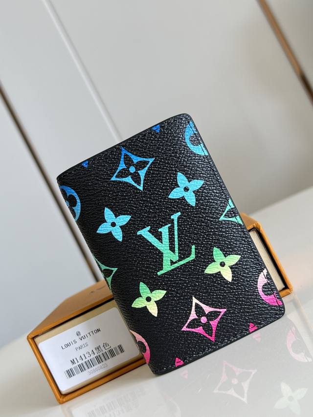 Factory Price P Top-Grade Authentic M14134 Black This Pocket Wallet Is Crafted F