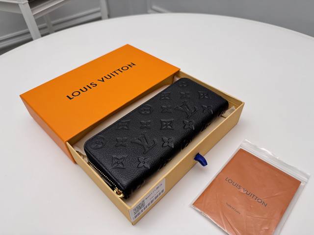 Top-Quality Genuine Leather M60171 Embossed Sarah Wallet Features Meticulously E