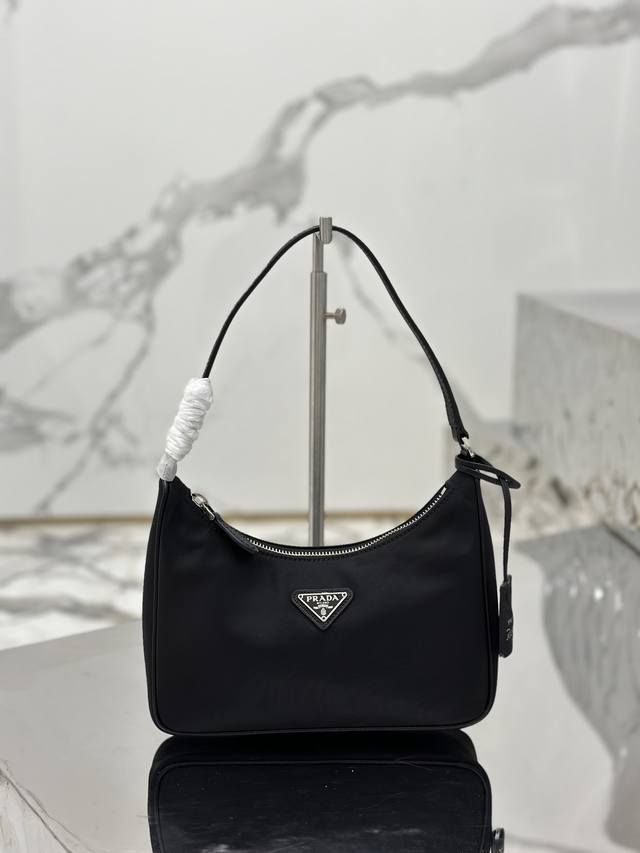 New Version Hobo Leather Wrist-Underarm Bag Women's Nylon Shoulder Bag, Made Fro