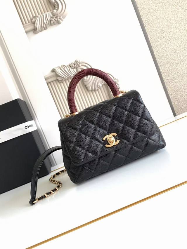 As2215 14K Gold Cocohandle Classic Model Is Almost A Game-Changer. Imported Smal