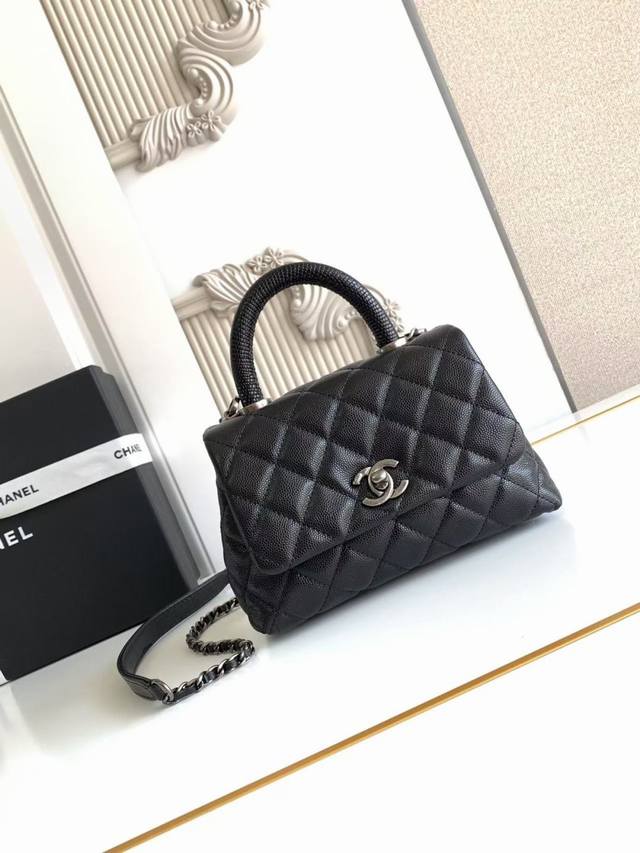 As2215 14K Gold Cocohandle Classic Model Is Almost A Game-Changer. Imported Smal