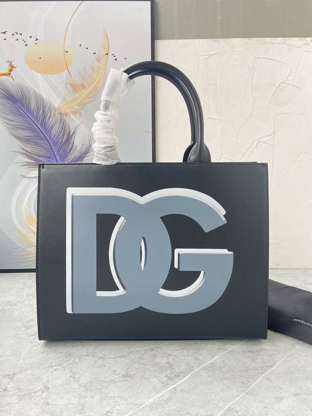 Premium Genuine Leather Dg Daily Series New Large Creative Tote Bag, Entirely Cr