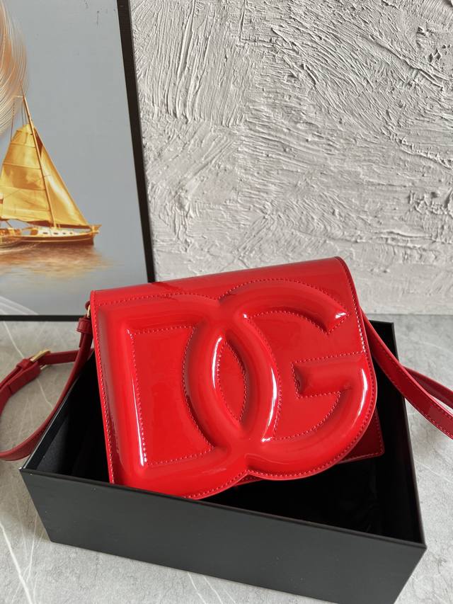 Top-Tier Authentic New Color Lacquered Red Dg New Logo Bag Series, Brand-New Sma
