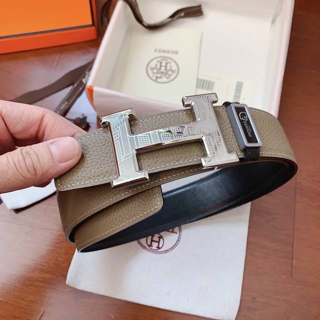 Authentic Packaging, Herm