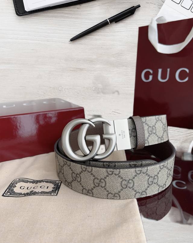Gucci Classic Rotating Buckle, 3.7Cm Width, Genuine Leather Fabric Paired With I