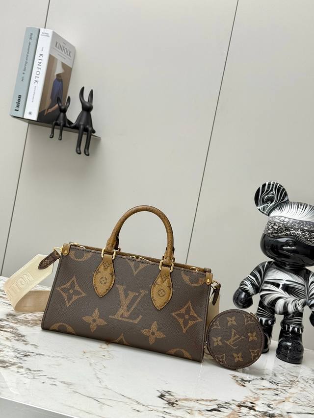 Top-Tier Original Chip Version This Onthego Tote Bag Combines Giant Monogram And