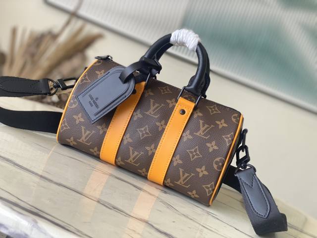 Top-Grade Original M46687 Yellow Leather Men's Pillow Bag Series Keepall Handbag