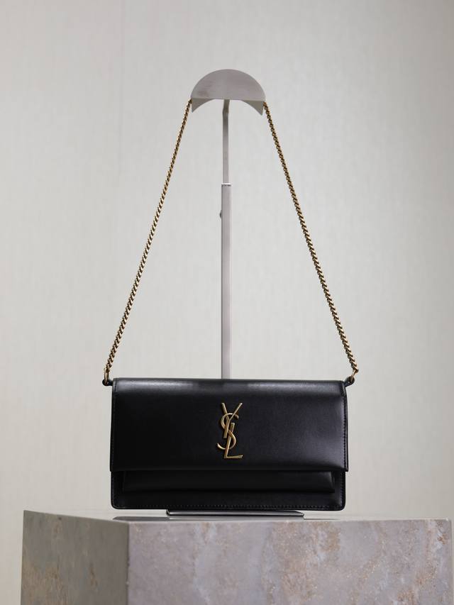 Sunset Box Underarm Clutch Classic Sunset Box Leather Clutch With Iconic Metal L