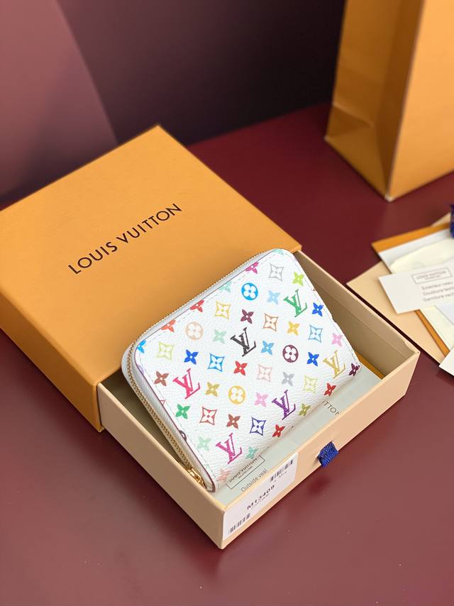 M13409 White! Lv X Tm Zipper Coin Purse. This Reimagined Louis Vuitton X Murakam