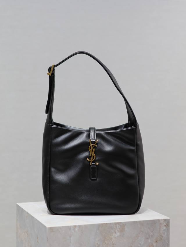 Genuine Leather Black Lambskin_ Best-Selling Le 5A7 Underarm Bag This Year's Tre