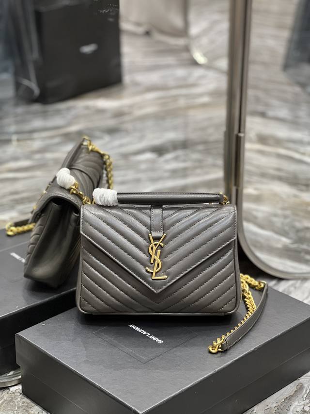 Gray Gold Buckle Sheepskin_ Classic Mailbag, A Fiery Hot Style At 24Cm, A Street