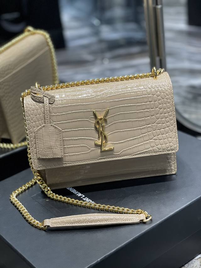 Apricot Gold Buckle# The Timeless Classic Crocodile-Patterned Sunset Bag! Despit