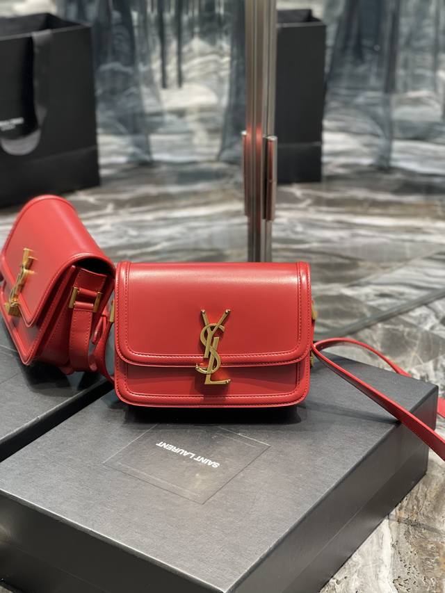 Bright Red Gold Buckle_19Cm A Must-Have Hit, It Has Already Taken The Fashion Wo