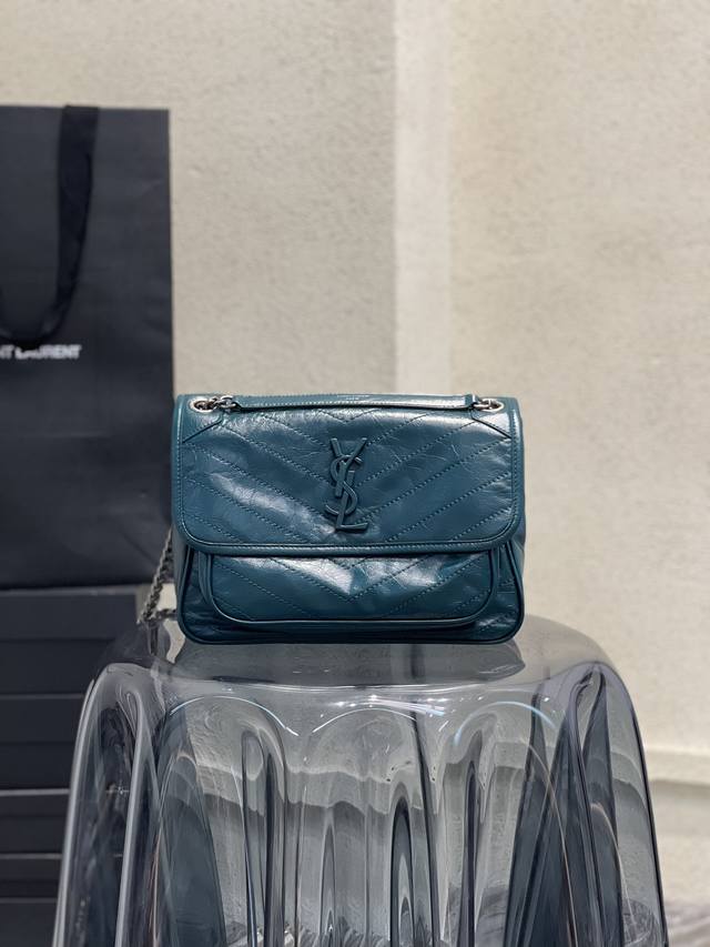 Turquoise Green Breakthrough Use Of Aged Oil-Waxed Calfskin, With A Waxed Finish