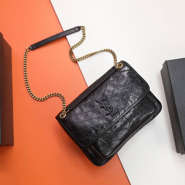 P! Exclusive Real-Life Photos, Premium Genuine Leather, 28_Black. Breakthrough U