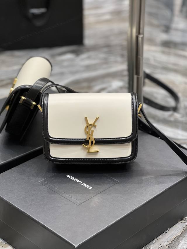 Black With White Gold Buckle_19Cm A Must-Have Hit, It Has Already Taken The Fash