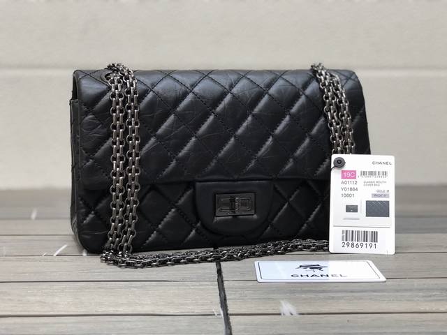 Chanel Cf2.55 Replica Leather: Calfskin Hardware: Pure Copper Size: 24Cm Model N