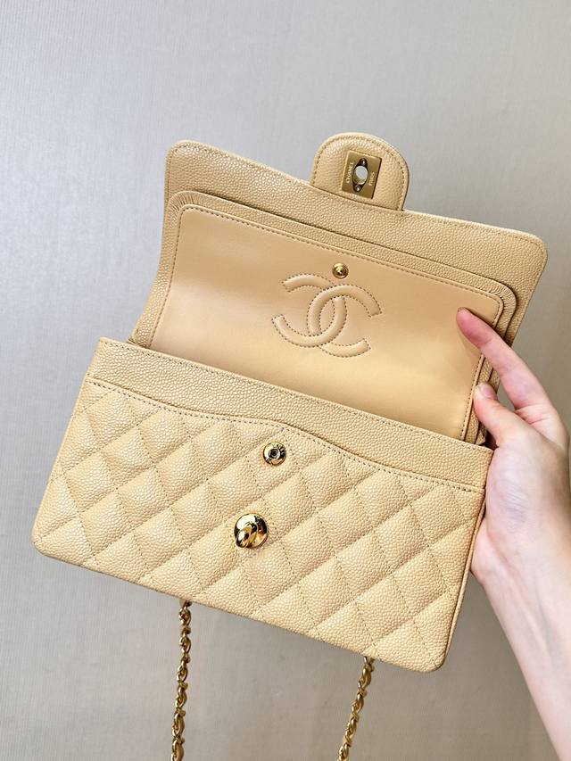 Double-Layered Bag-In-Bag Design, A Rare High-End Garment Manufacturing Techniqu