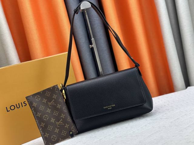 M13151 Brown M13148 Black Low Key Messenger Introduction To The Low Key Messenge