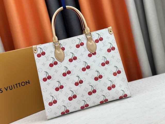 M45039, M45321 Vintage Cherry Onthego Medium Handbag The Onthego Medium Handbag