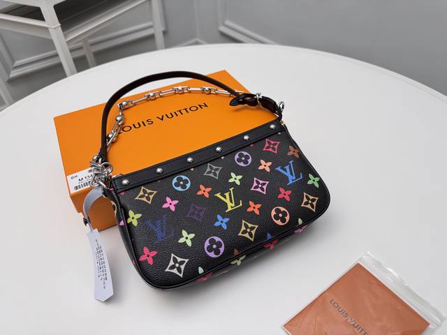 Authentic Grade Top-Grade Original M13404 Black Color Chip Edition Pochette Acce