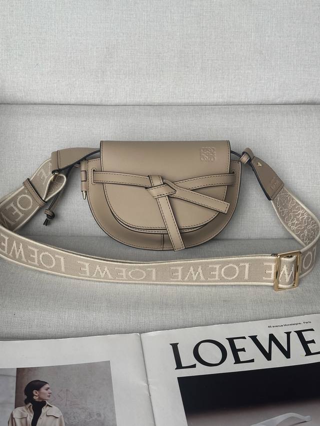 Genuine Leather Mini Oatmeal Sand Color Upgraded Version Letter-Print Wide Shoul