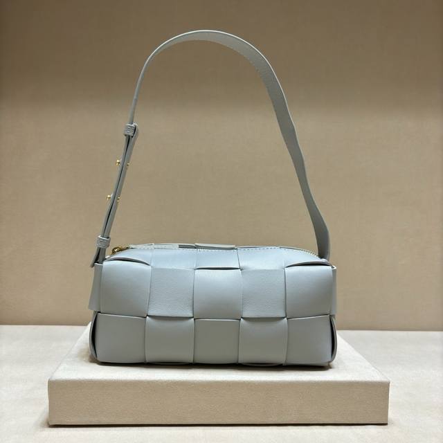 Authentic Grade Autumn/Winter Stunning Underarm Bag, Redefining Your Perception